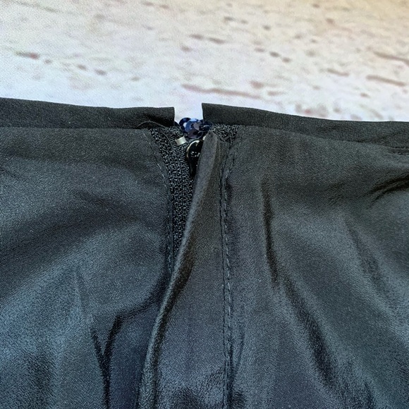 COPY - H&M, blue holographic sequin mini skirt. - Picture 8 of 9